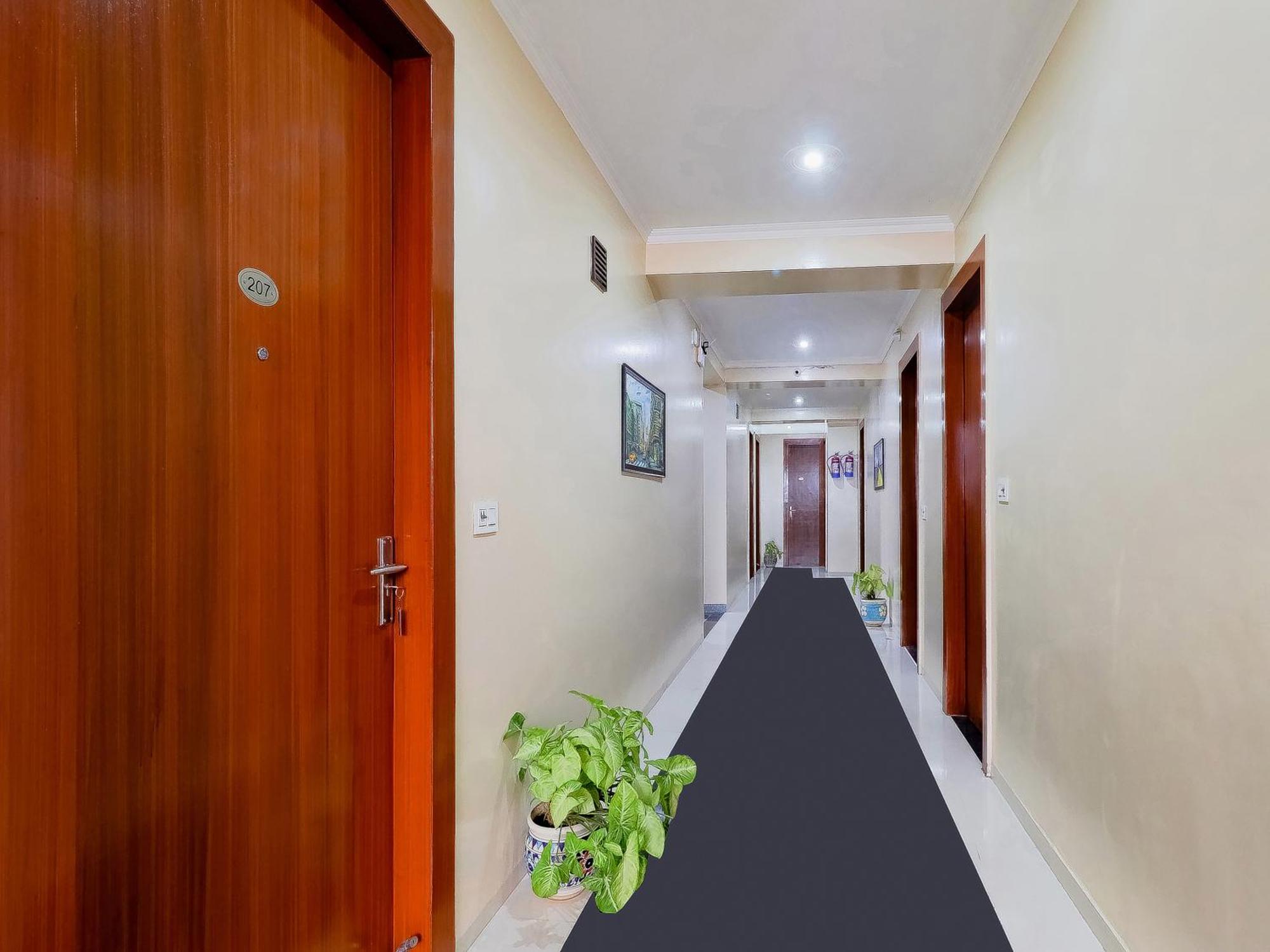Treebo Rejoice 52 - 3Km From Huda City Metro Station Badshahpur Εξωτερικό φωτογραφία