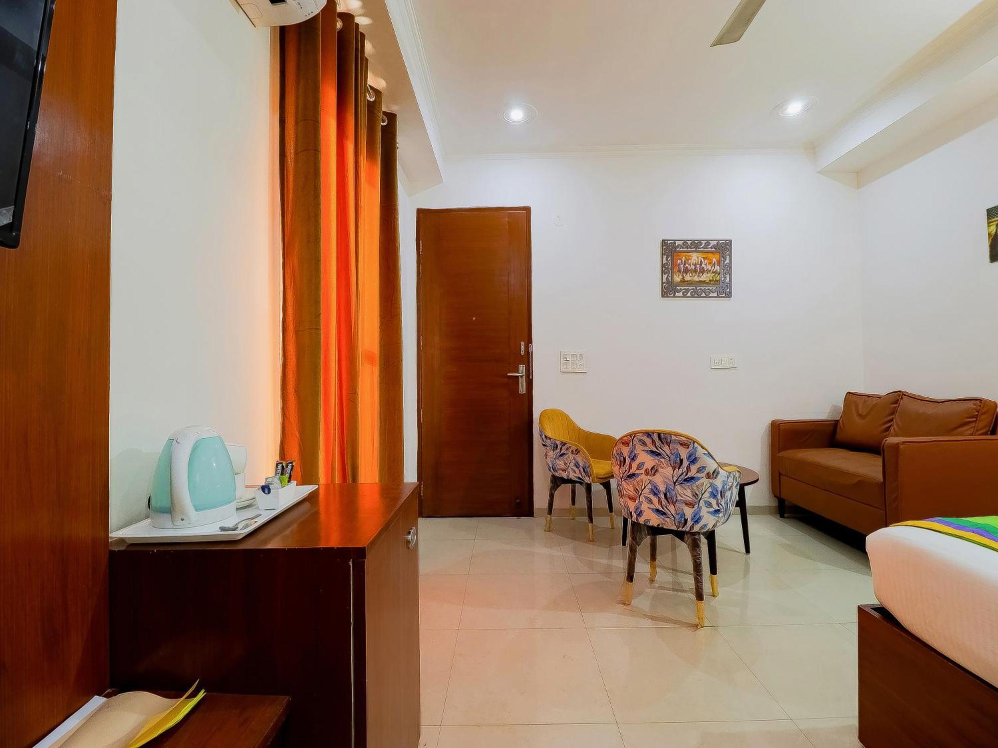 Treebo Rejoice 52 - 3Km From Huda City Metro Station Badshahpur Εξωτερικό φωτογραφία