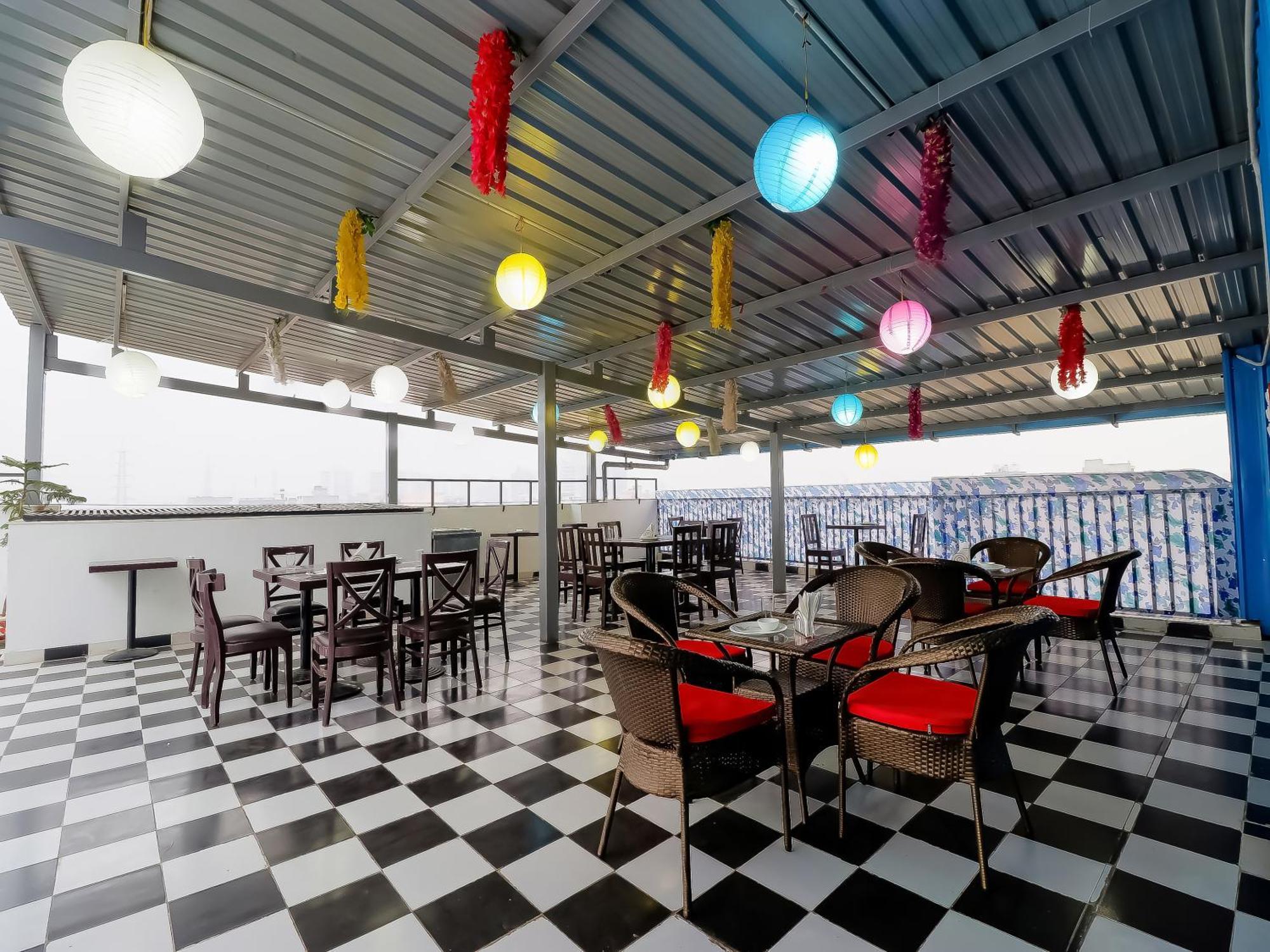 Treebo Rejoice 52 - 3Km From Huda City Metro Station Badshahpur Εξωτερικό φωτογραφία