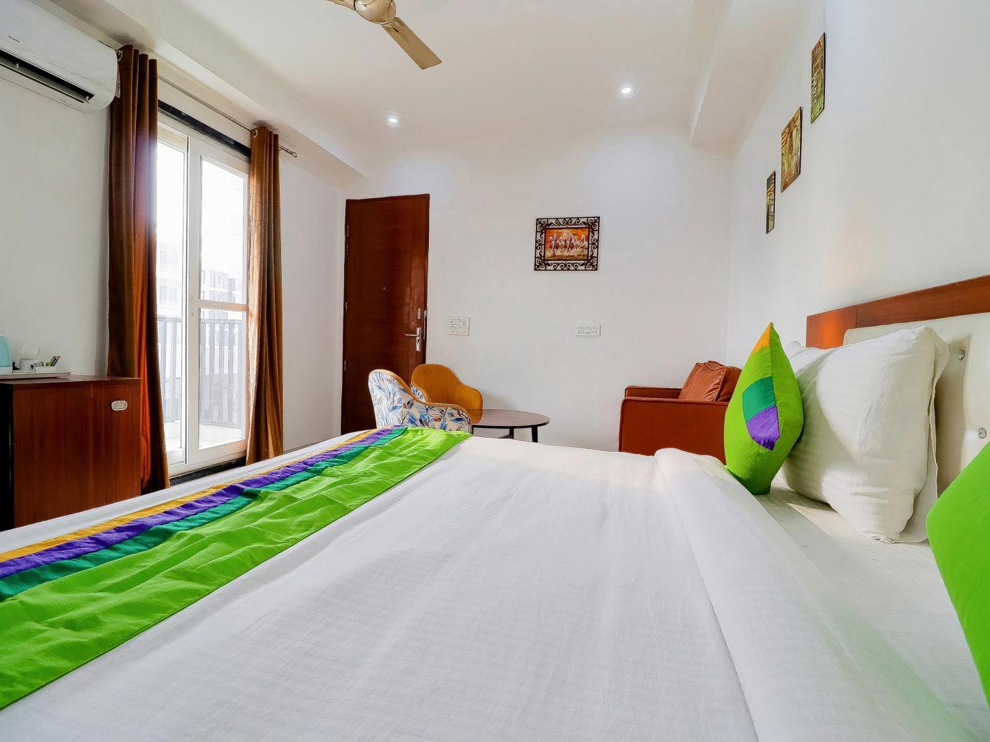 Treebo Rejoice 52 - 3Km From Huda City Metro Station Badshahpur Εξωτερικό φωτογραφία