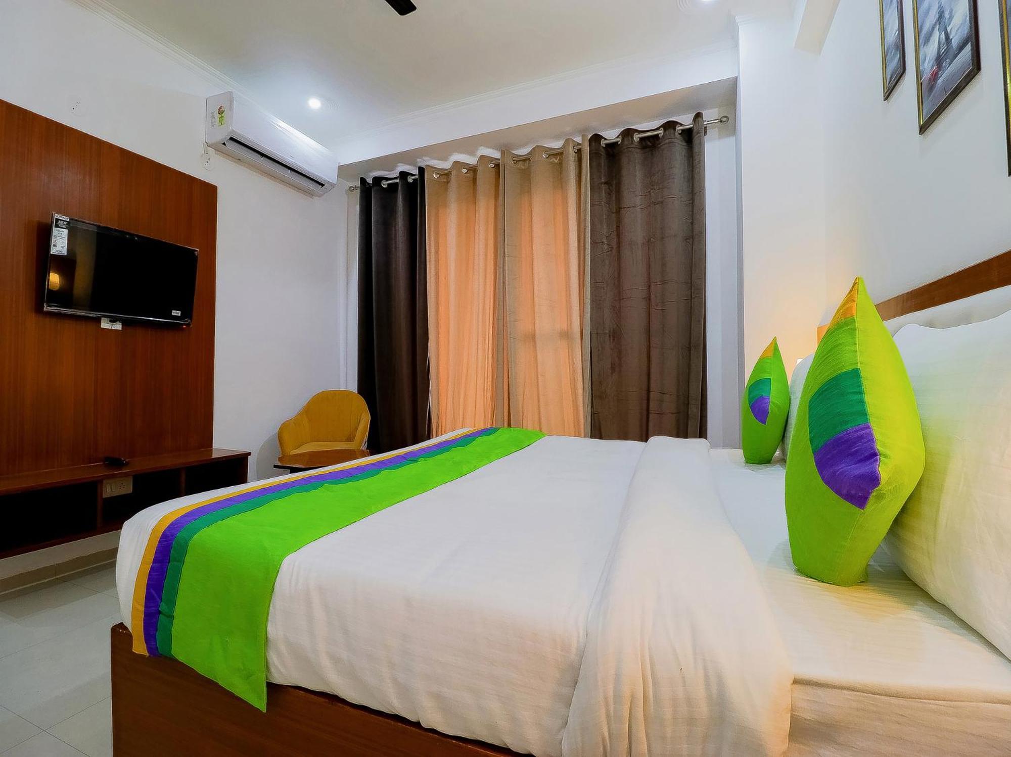 Treebo Rejoice 52 - 3Km From Huda City Metro Station Badshahpur Εξωτερικό φωτογραφία