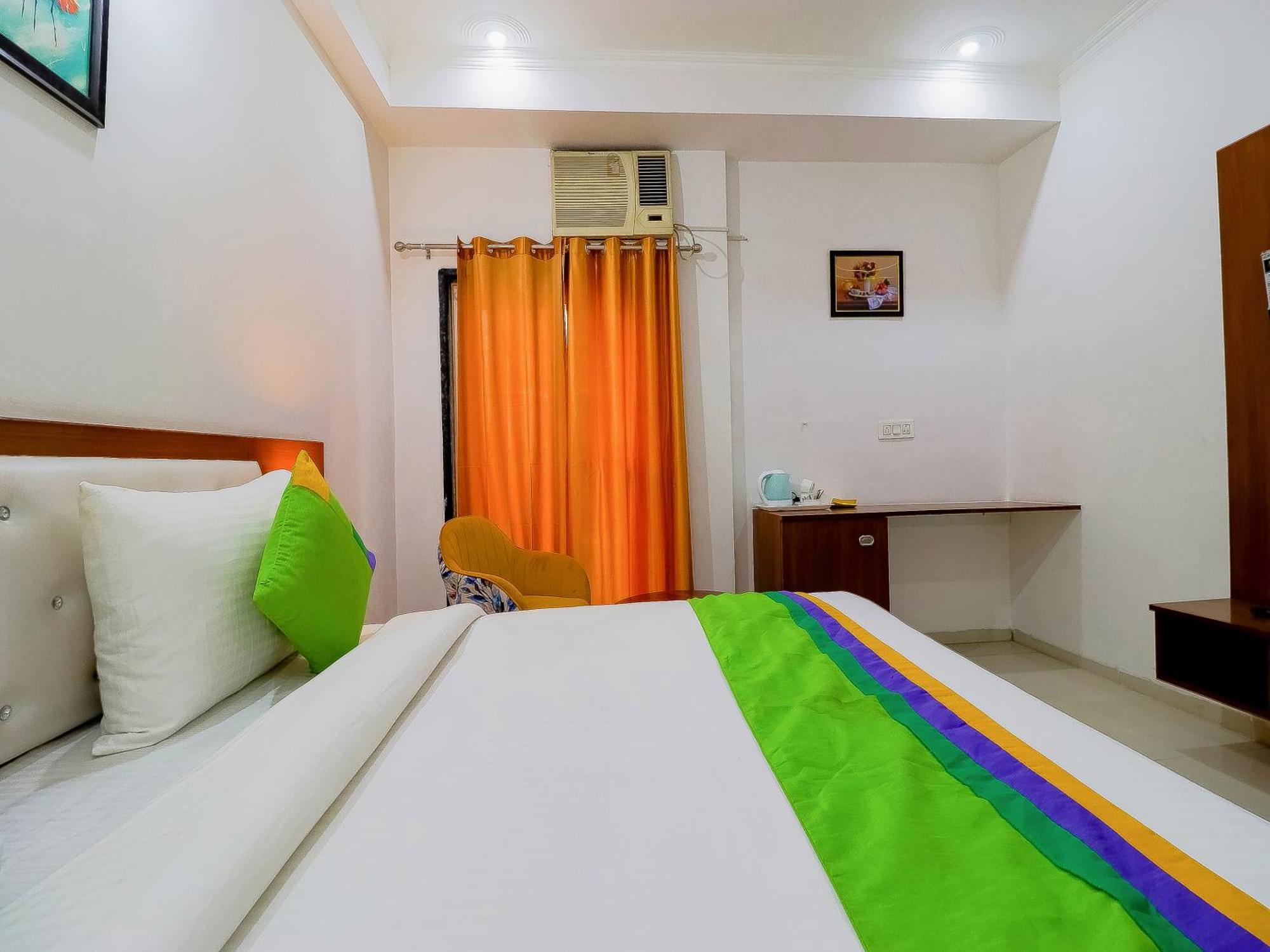 Treebo Rejoice 52 - 3Km From Huda City Metro Station Badshahpur Εξωτερικό φωτογραφία